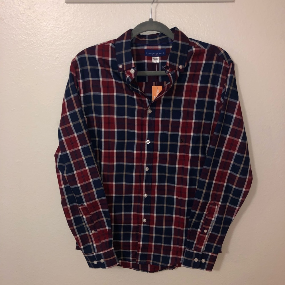 Men’s plaid button up